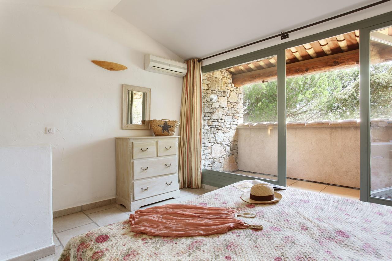 Residence Odalys La Bastide Des Chenes Gordes Exterior photo